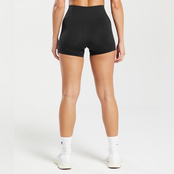 Gymshark Women’s Everyday Seamless Shorts Black Sz S New Year Resolution Workout - Picture 8 of 16